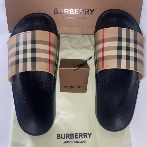 Burberry sandal slides - Picture 1 of 7